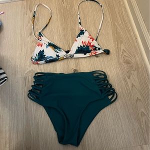 Tropical Print Bikini 🌴👙